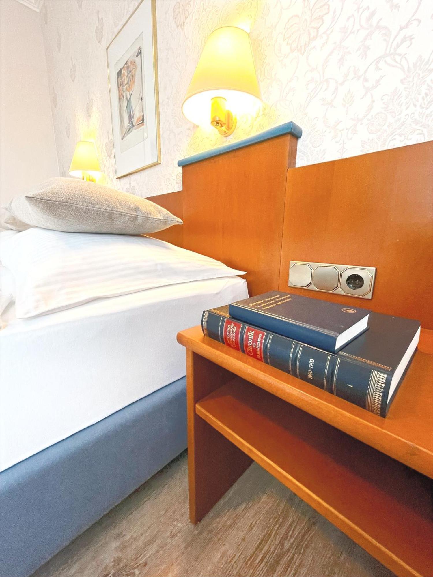 Hotel Kolossos Duesseldorf - ノイス 部屋 写真