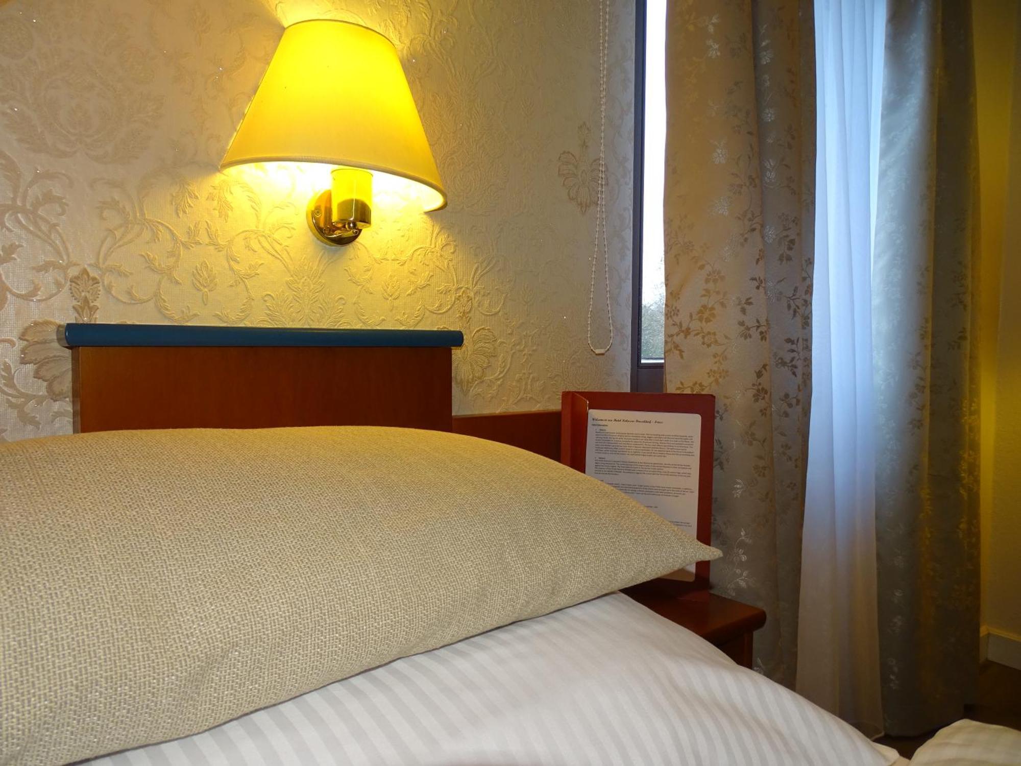 Hotel Kolossos Duesseldorf - ノイス 部屋 写真